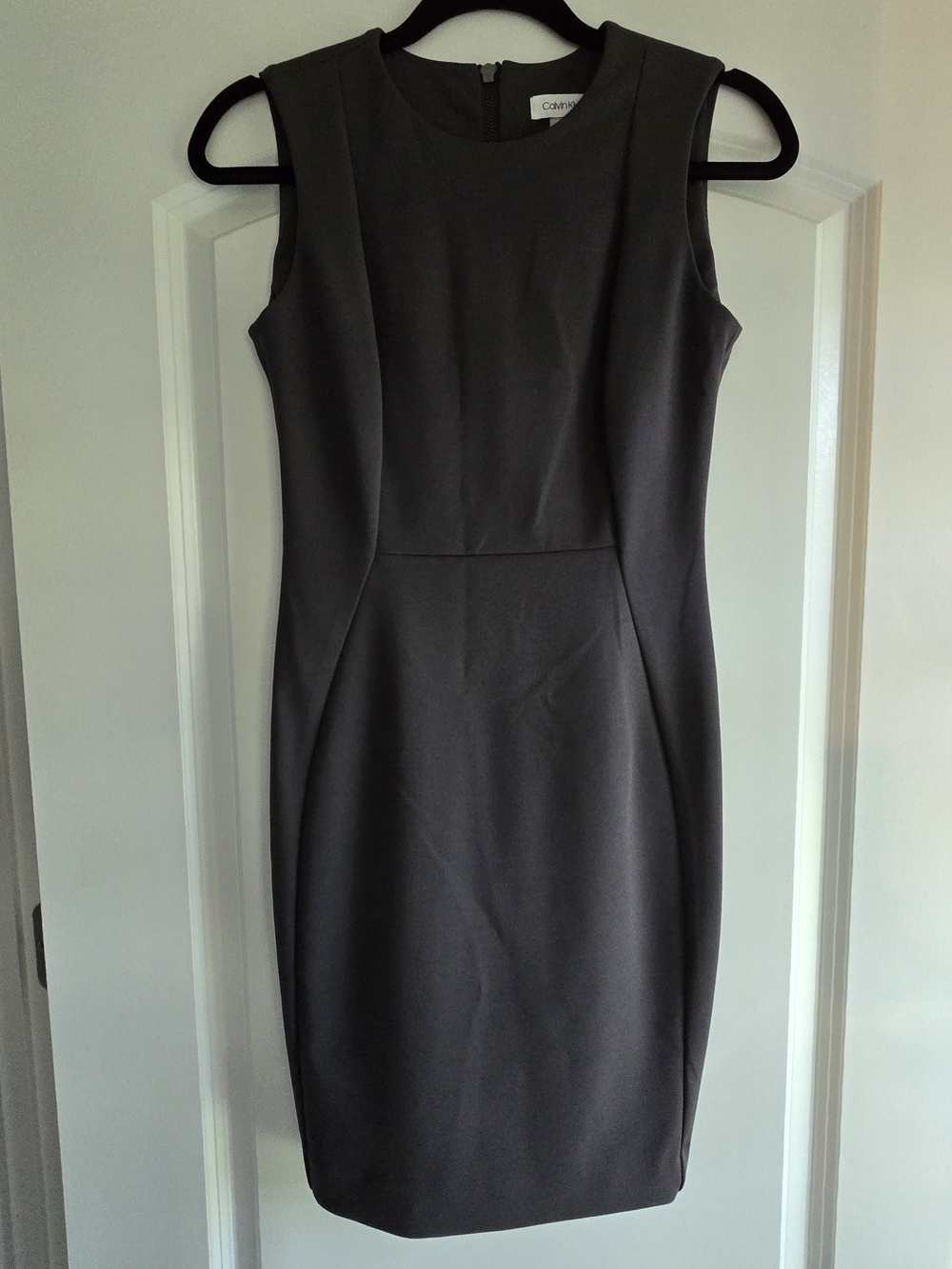 Cakvin Klein Classic Dark Gray Sheath Dress
